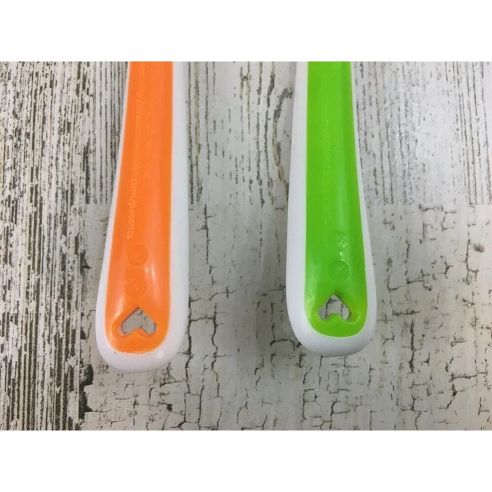 Munchkin Lot of 2 Baby Infant Spoons Plastic Flat